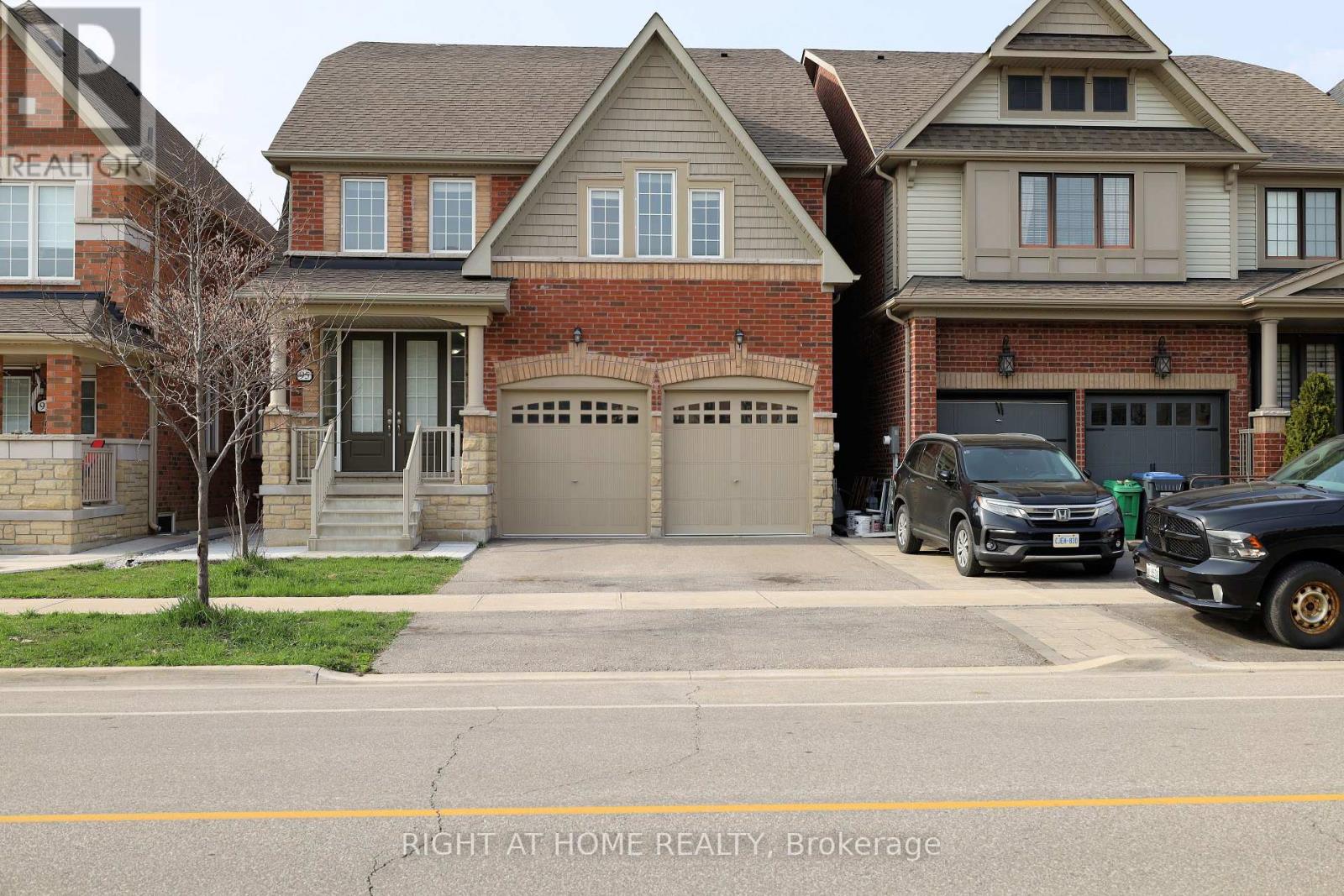Detached at 95 BONNIEGLEN FARM BOULEVARD, Caledon