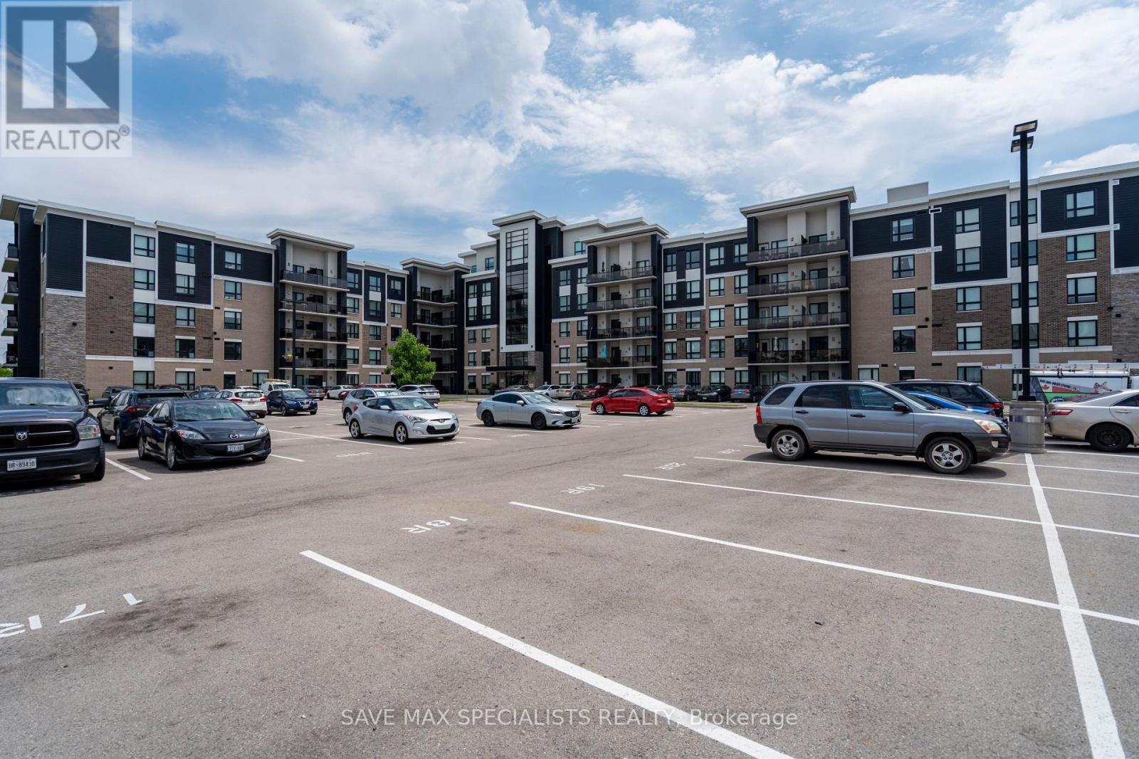 Apartment at 422 - 640 SAUVE STREET, Milton (BE Beaty)