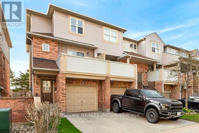 Townhouse at 9 - 2531 NORTHAMPTON BOULEVARD, Burlington (Headon)