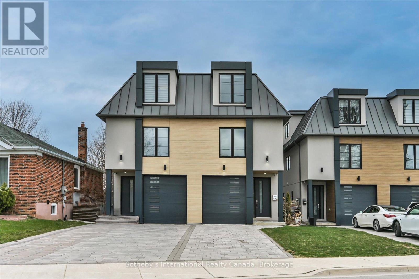 Semi-Detached/Link at 41A MAPLE AVENUE N, Mississauga (Port Credit)