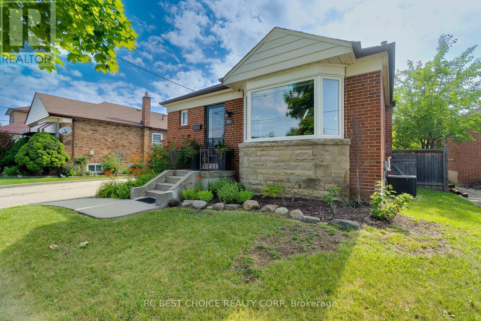 Detached at LOWER - 45 MAYALL AVENUE, Toronto