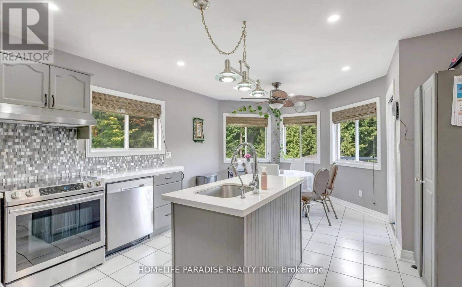 Detached at 19 MCCONACHIE CRESCENT, Caledon