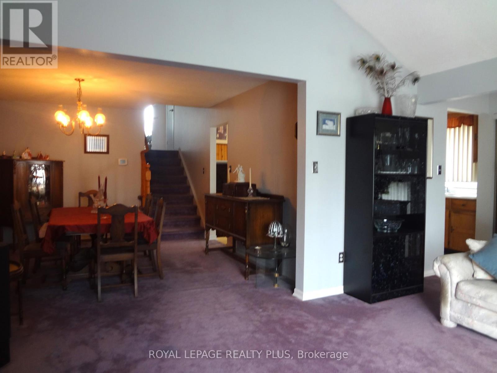 Semi-Detached/Link at 4170 TREETOP CRESCENT, Mississauga