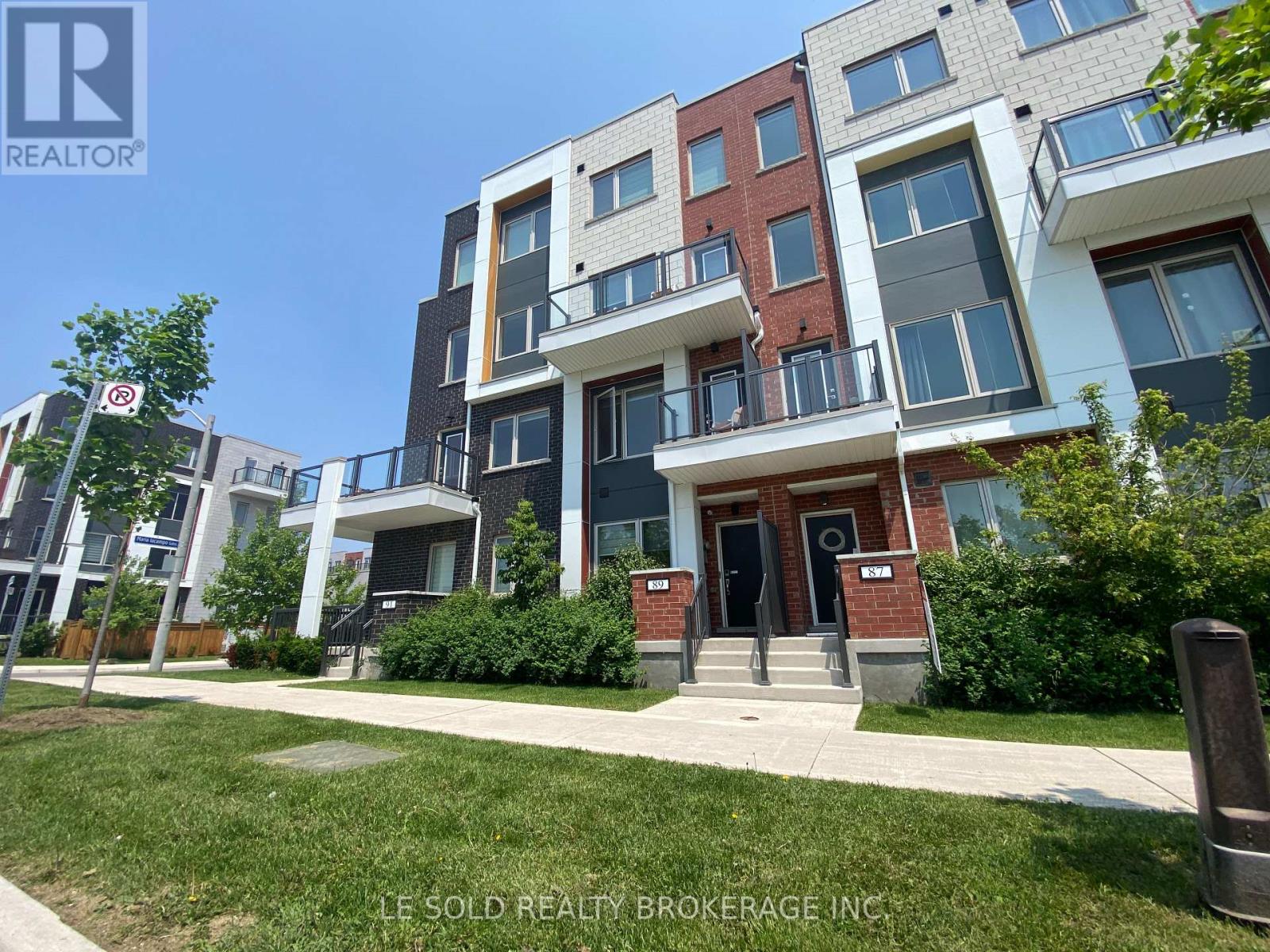Townhouse at 2ND FLOOR ROOM #2W - 89 FREDERICK TISDALE DRIVE, Toronto (Downsview-Roding-CFB)