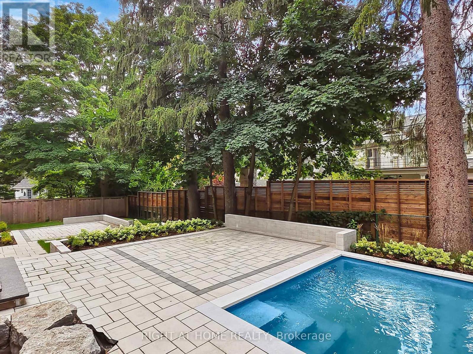 Detached at 172 BURGUNDY DRIVE, Oakville