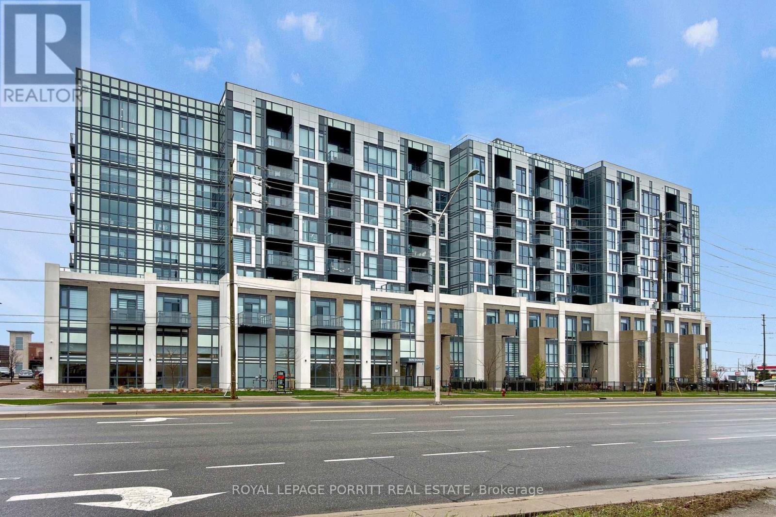 Apartment at 604 - 509 DUNDAS STREET W, Oakville (GO Glenorchy)