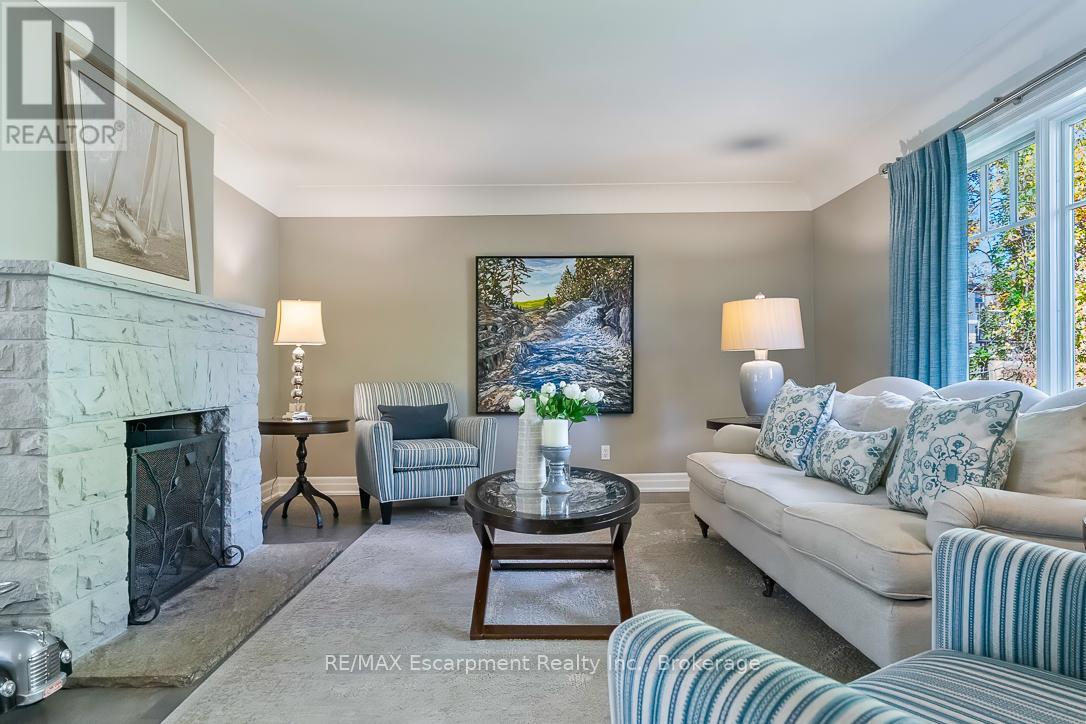 Detached at 278 CAROLYN DRIVE, Oakville (CO Central)