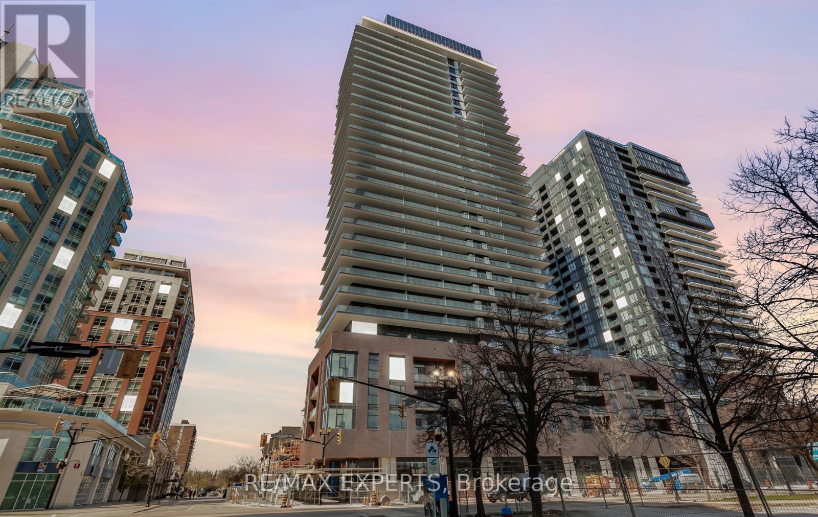 Apartment at 910 - 2075 LAKESHORE ROAD, Burlington (Brant)