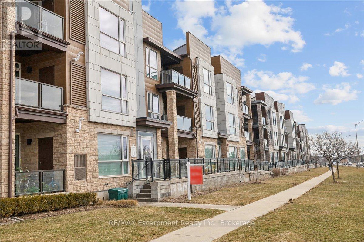 Townhouse at 205 - 2393 BRONTE ROAD, Oakville (WM Westmount)