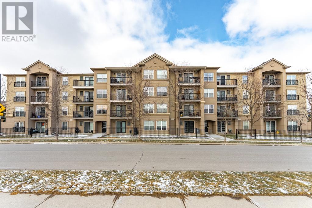Apartment at 309 - 1370 MAIN STREET E, Milton (DE Dempsey)