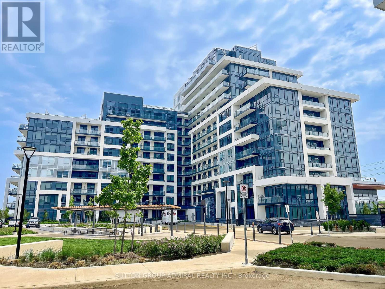Apartment at 1307 - 3220 WILLIAM COLTSON AVENUE, Oakville (JM Joshua Meadows)