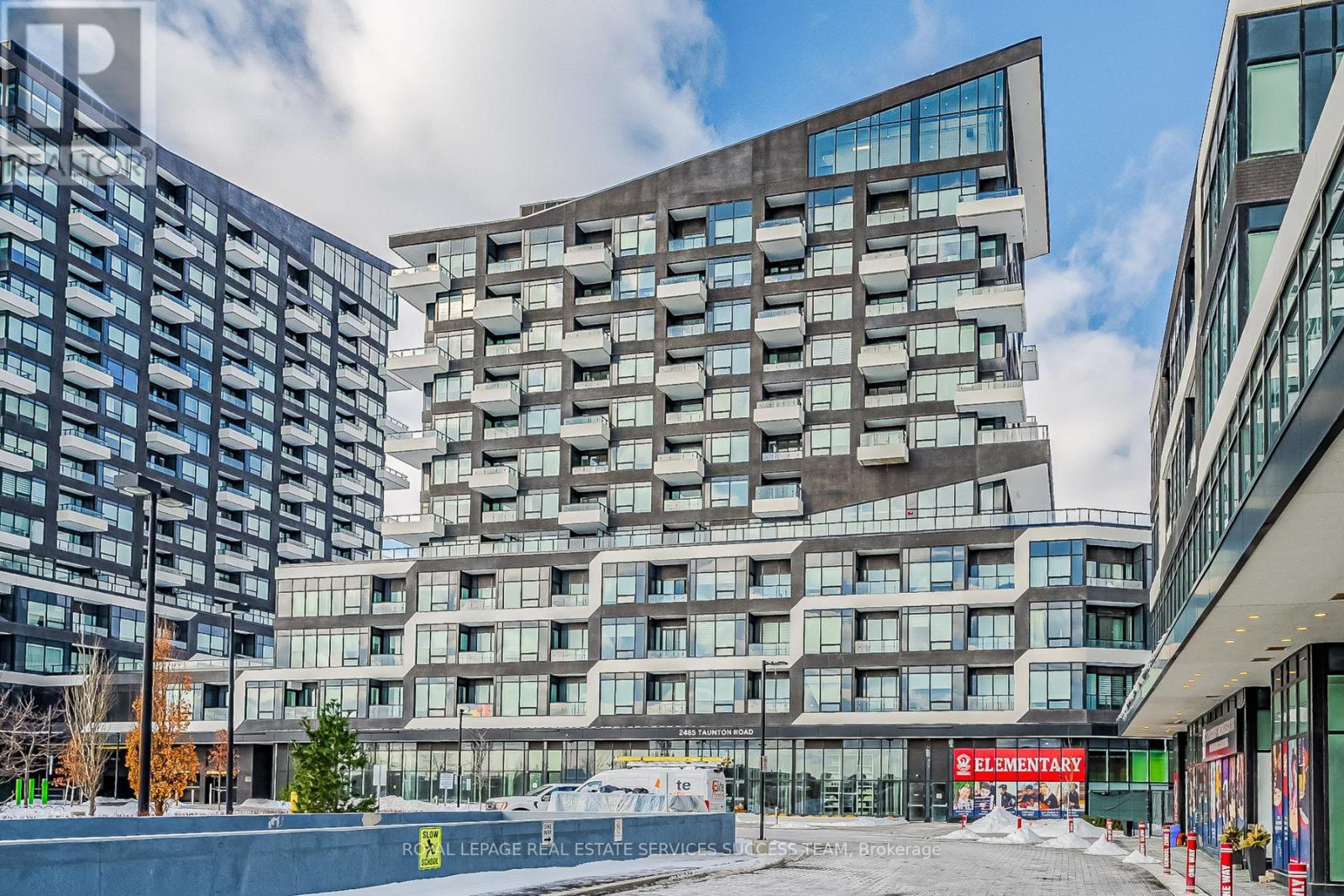 Apartment at 447 - 2485 TAUNTON ROAD, Oakville (RO River Oaks)