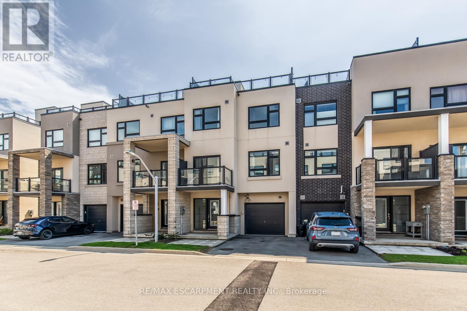 Townhouse at 32 - 1121 COOKE BOULEVARD, Burlington (LaSalle)