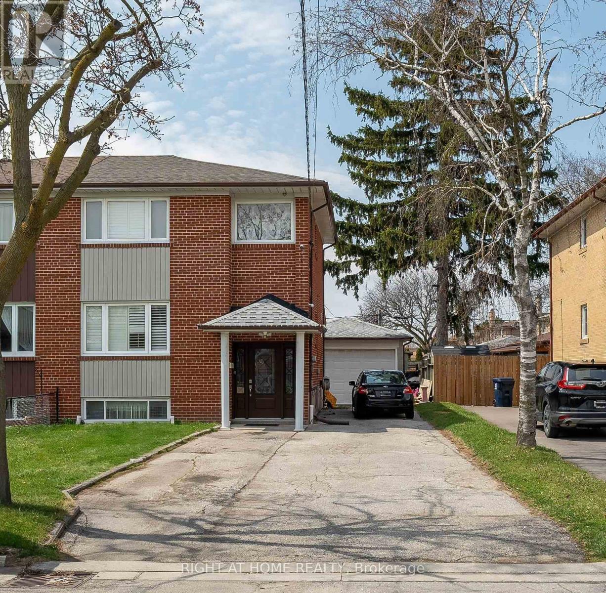 Semi-Detached/Link at 76 HABITANT DRIVE, Toronto (Humbermede)