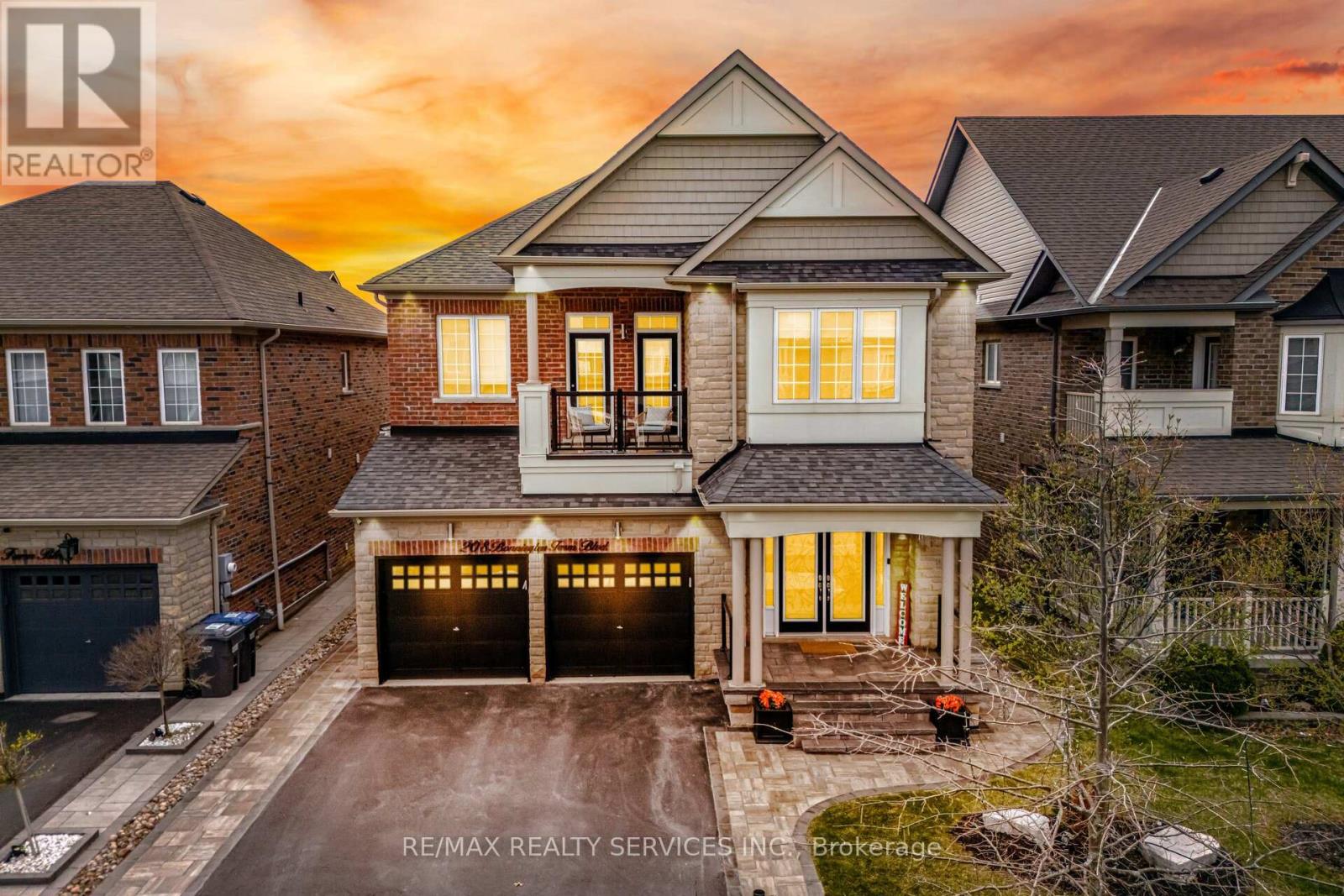 Detached at 208 BONNIEGLEN FARM BOULEVARD, Caledon