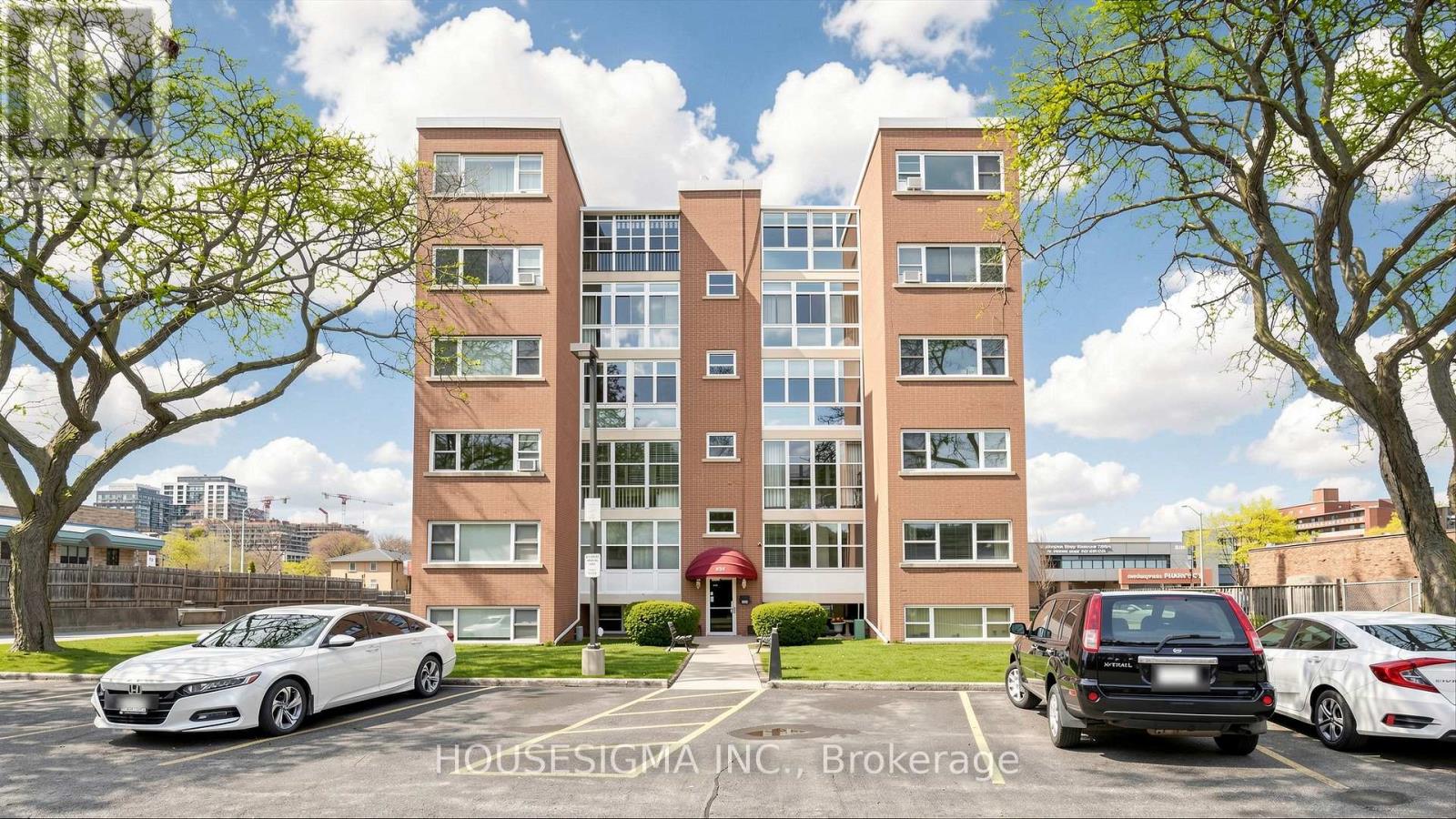 Apartment at 9 - 824 BRANT STREET, Burlington (Brant)