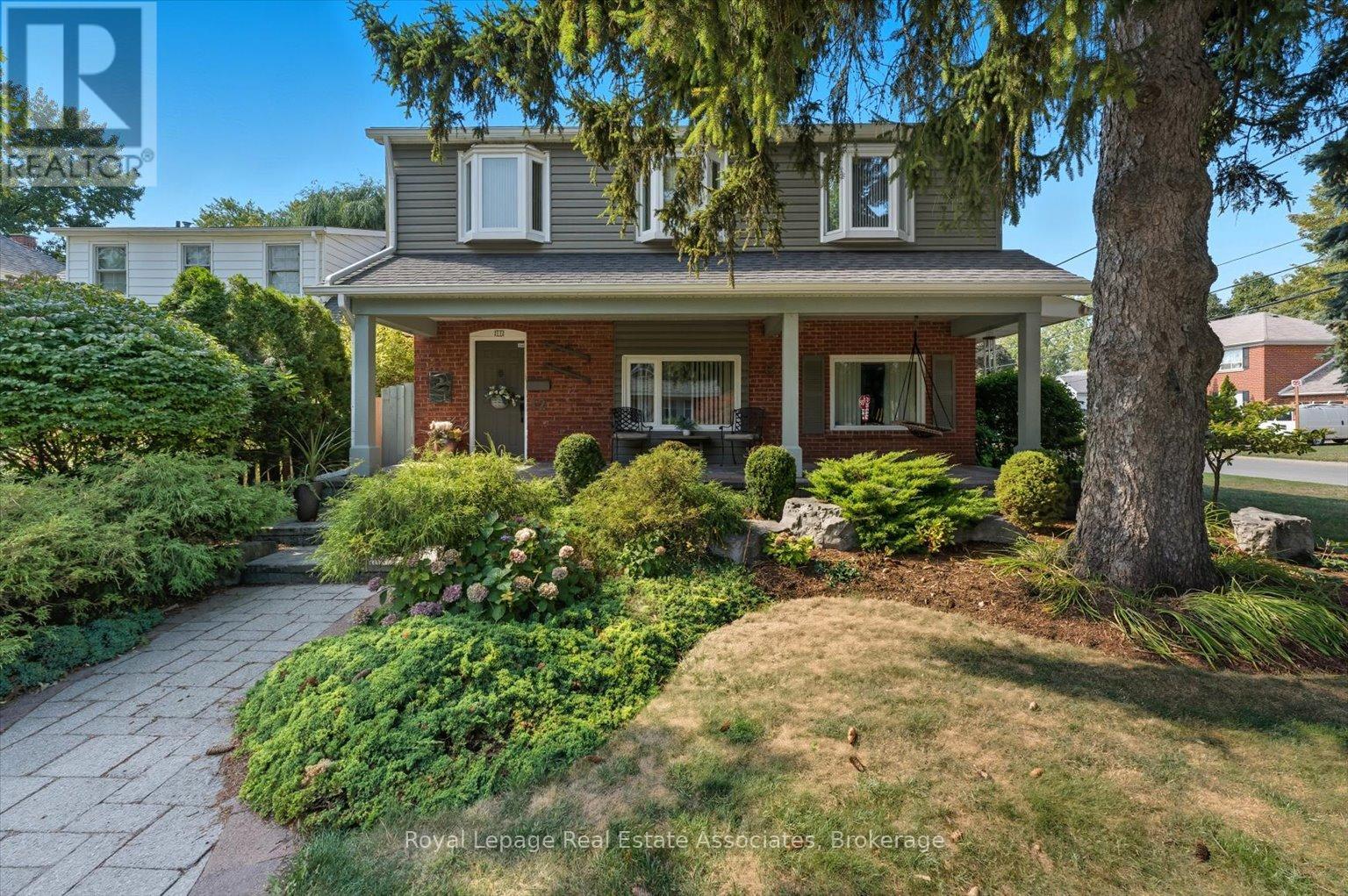 Detached at 12 WENONAH DRIVE, Mississauga (Port Credit)