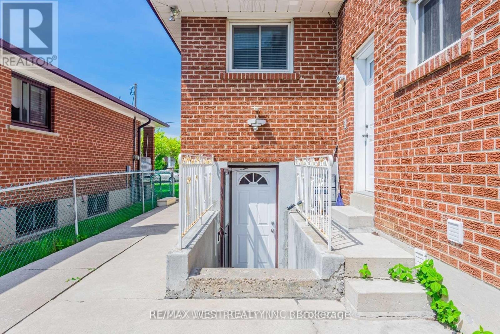 Detached at BASEMENT - 31 CLAIR ROAD, Toronto (Glenfield-Jane Heights)