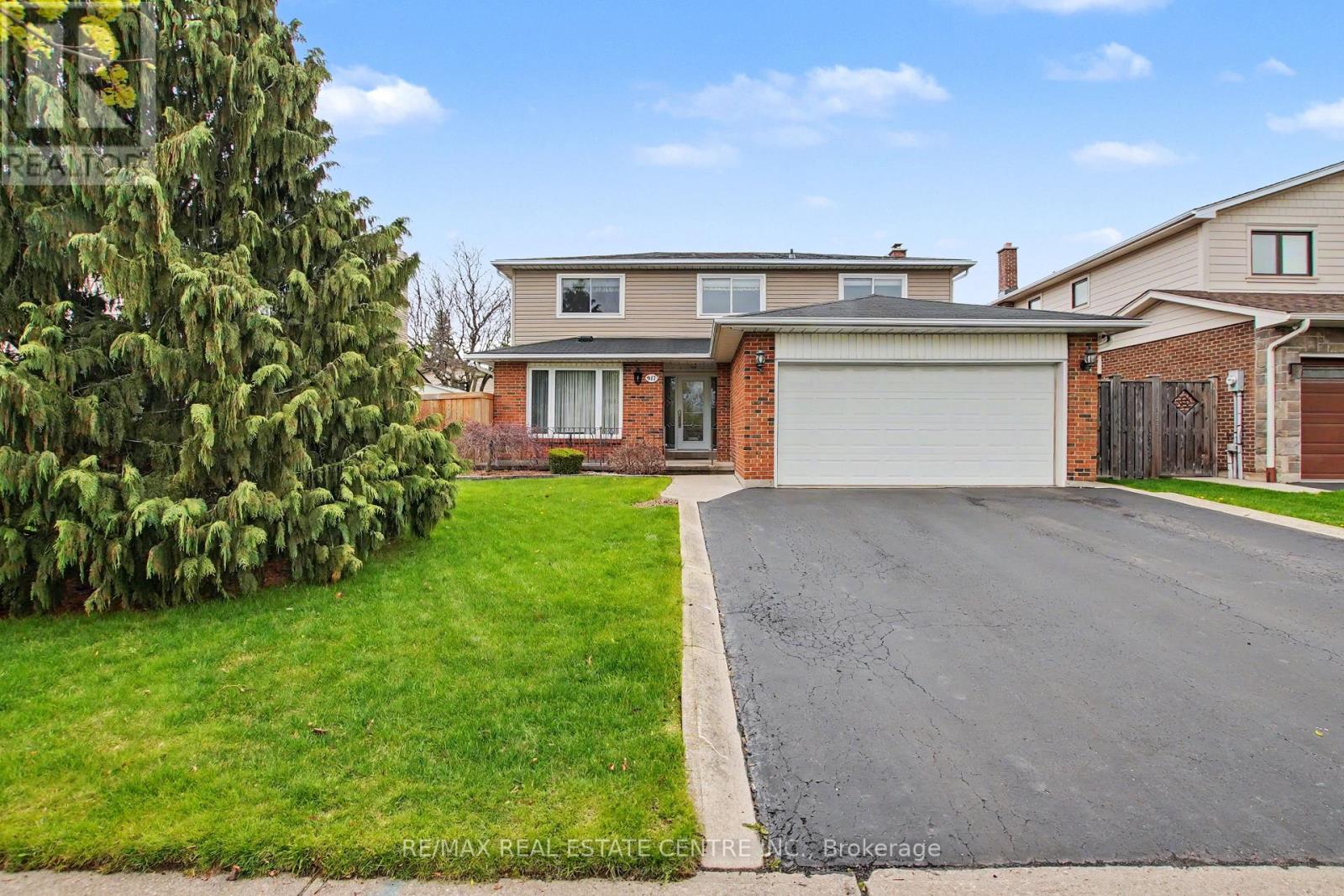 Detached at 917 MAPLE AVENUE, Milton (DP Dorset Park)