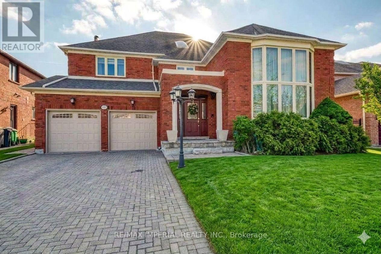 Detached at 5859 RIVERSIDE PLACE, Mississauga (East Credit)