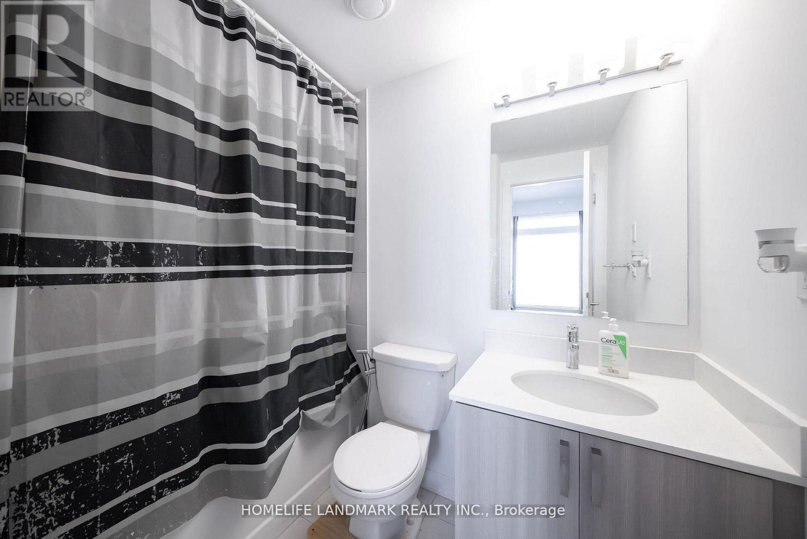 Townhouse at 2 - 4015 HICKORY DRIVE, Mississauga