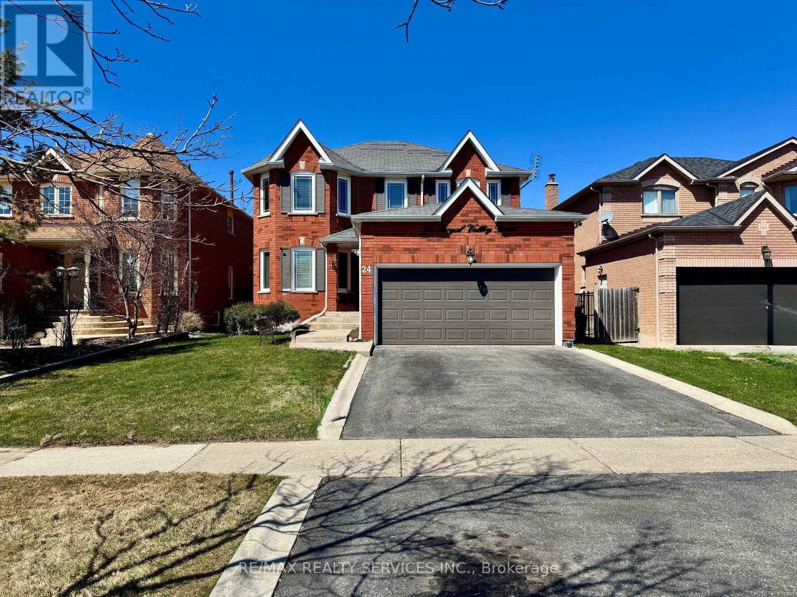 Detached at 24 ROYAL VALLEY DRIVE, Caledon