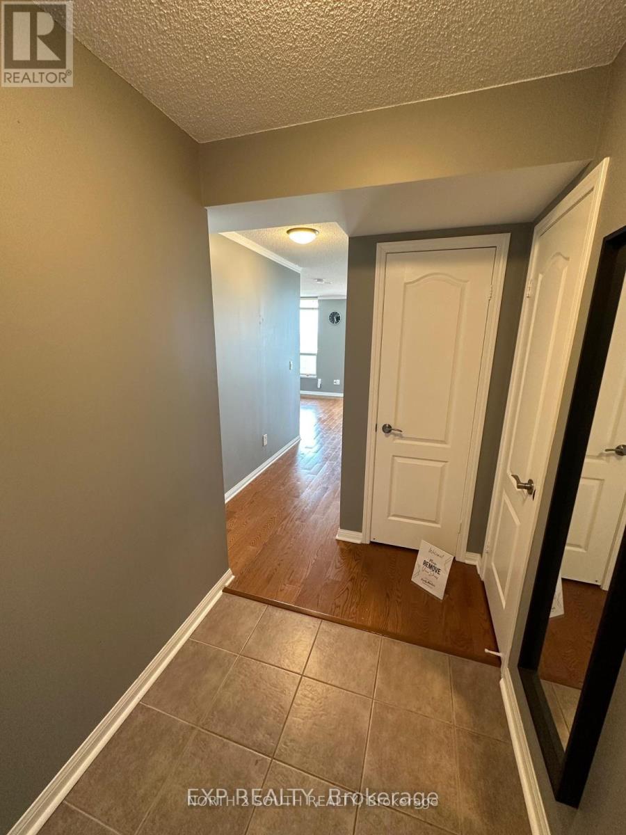 Apartment at 1002 - 1150 PARKWEST PLACE, Mississauga