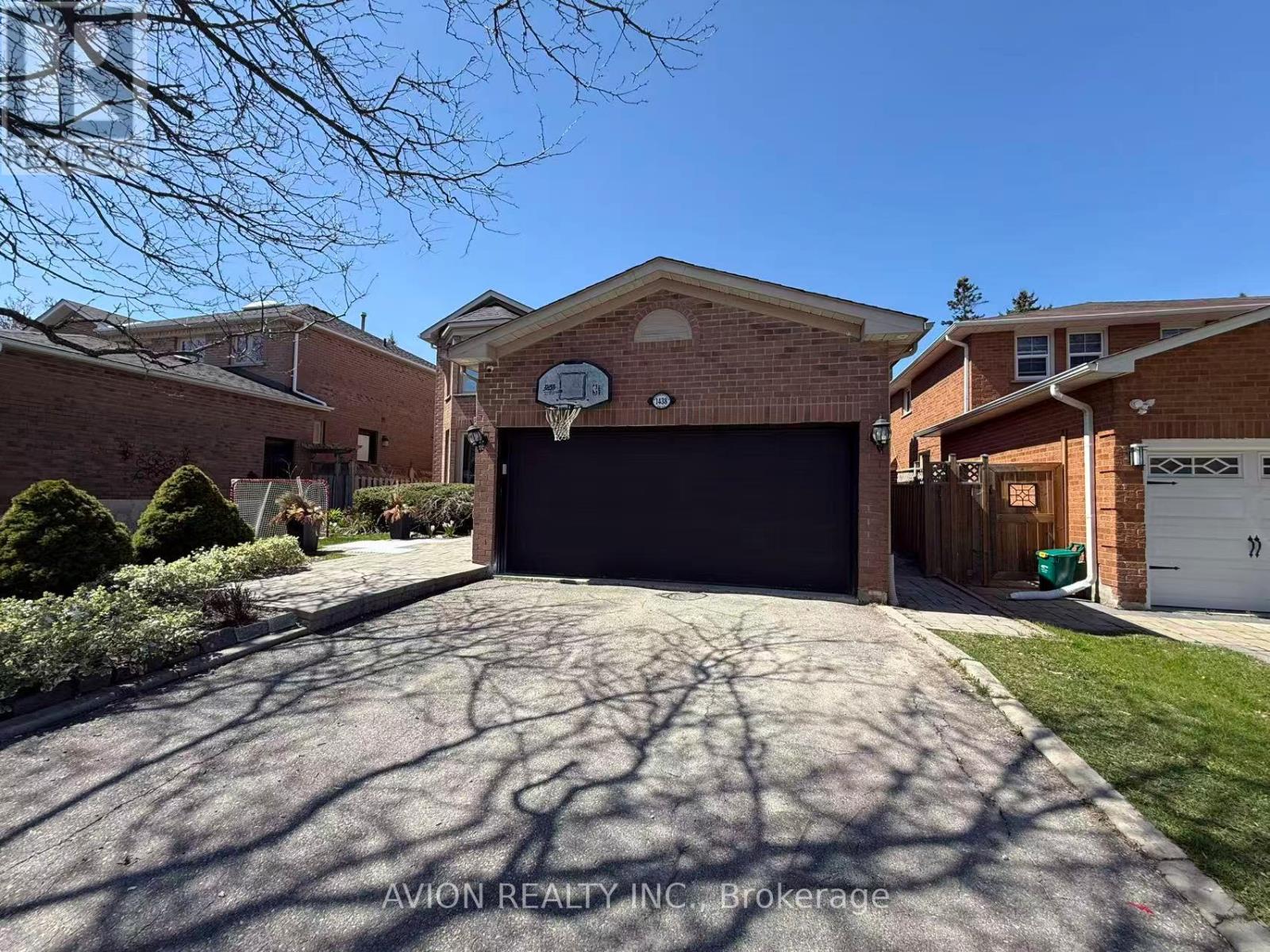 Detached at BSMT 1438 WINTERBOURNE DRIVE, Oakville (CV Clearview)
