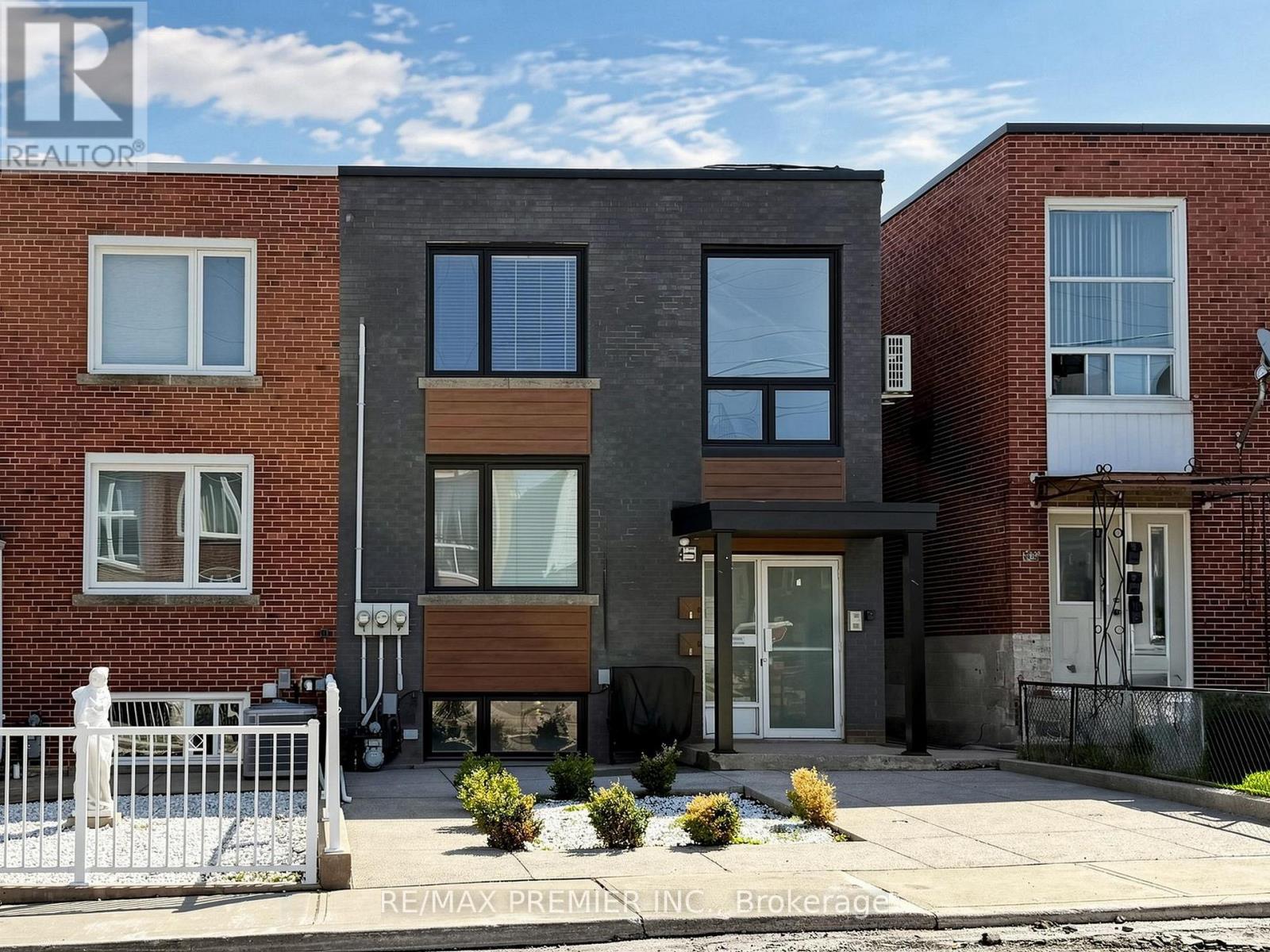 Townhouse at BASEMENT - 45 CROHAM ROAD, Toronto (Briar Hill-Belgravia)