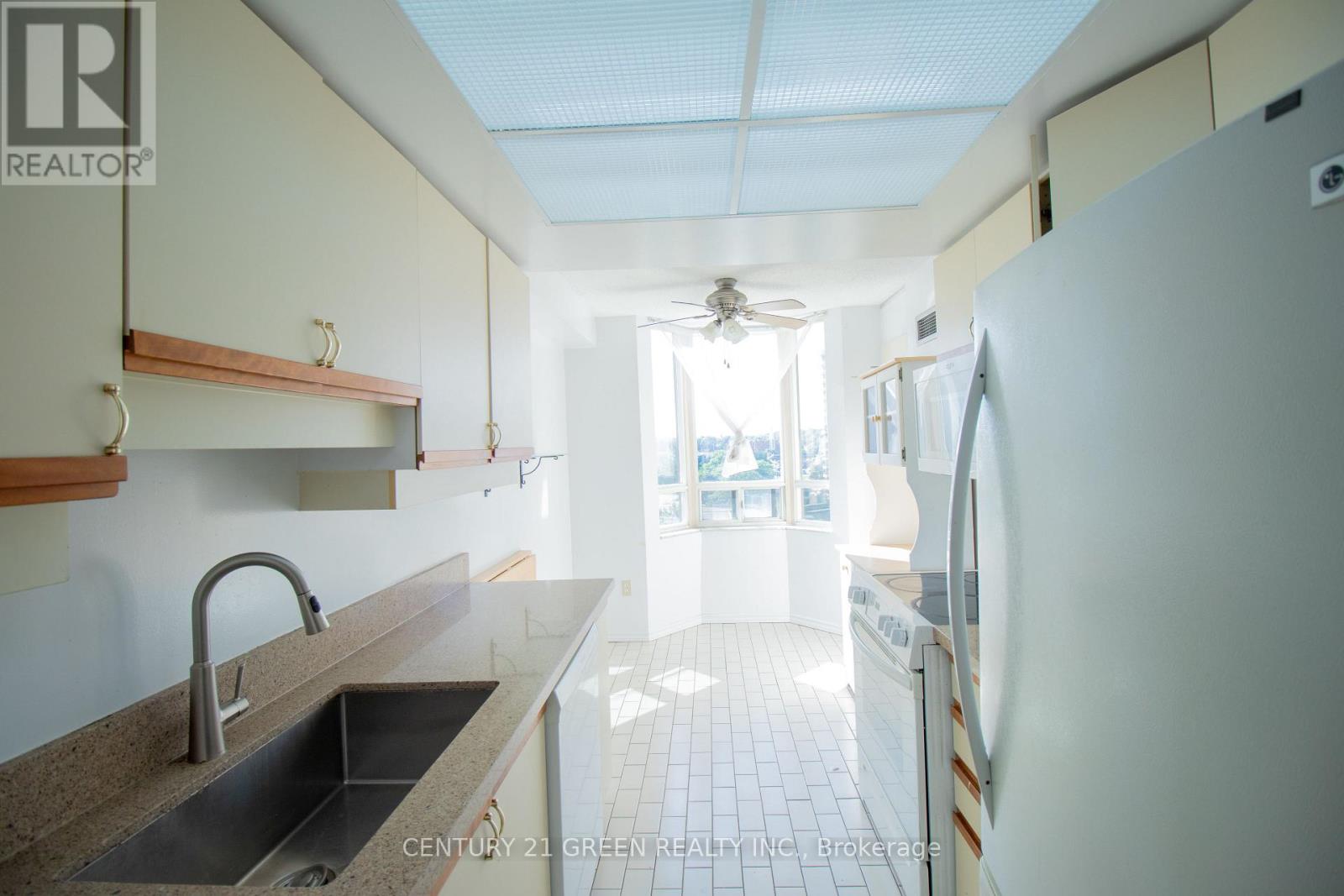 Apartment at 706 - 5 LISA STREET, Brampton