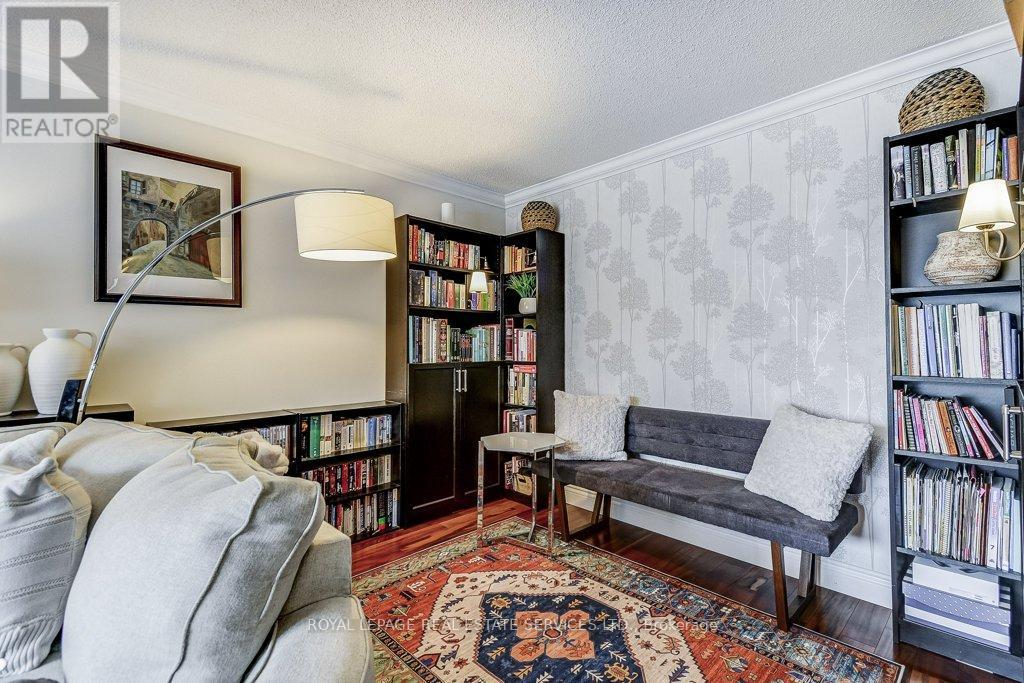 Detached at 1279 OLD ENGLISH LANE, Oakville
