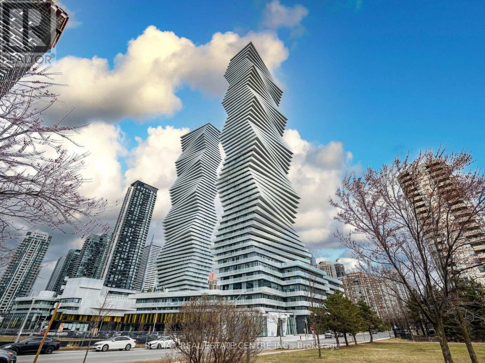 Apartment at 6011 - 3883 QUARTZ ROAD, Mississauga (City Centre)