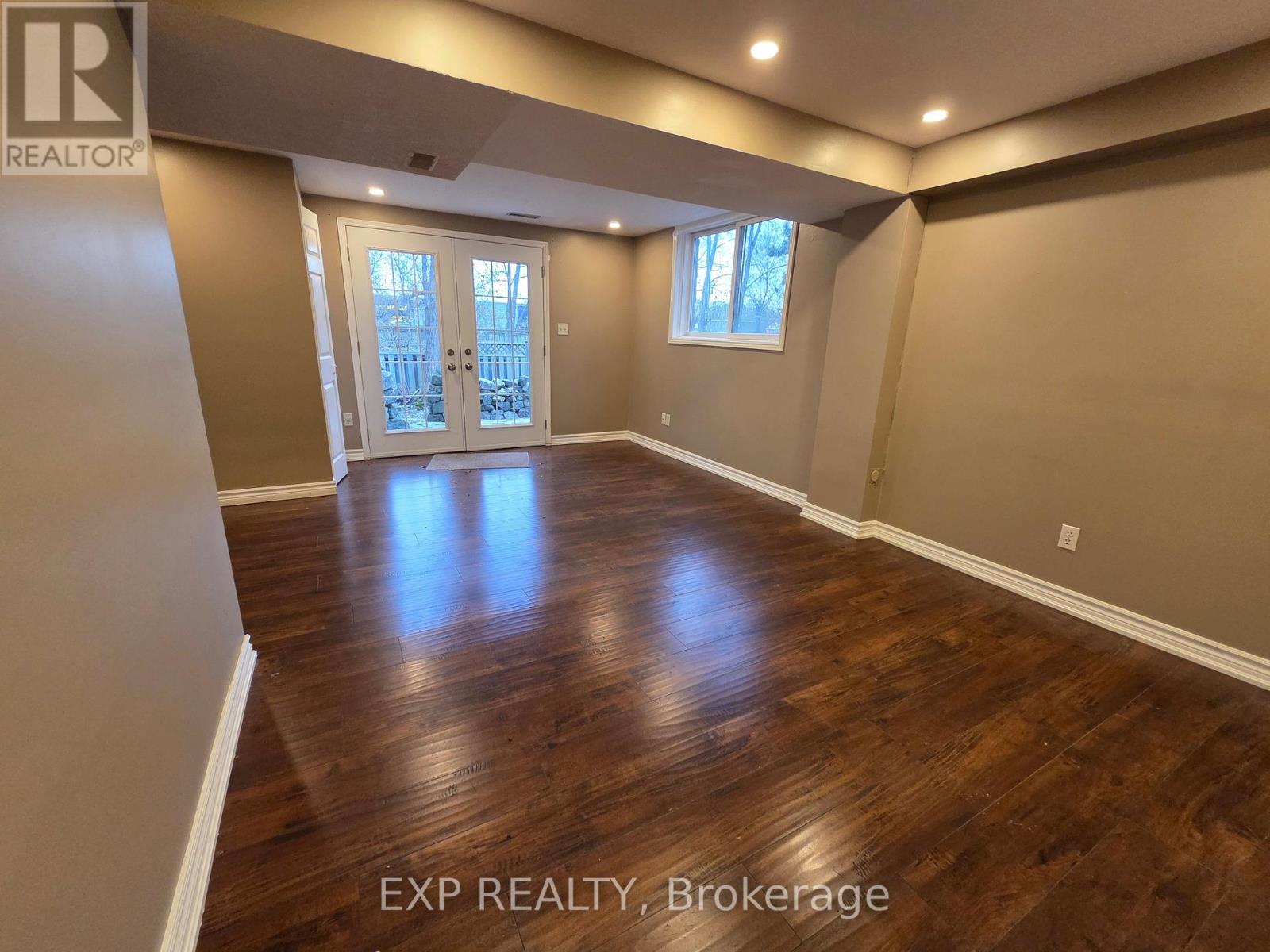 Detached at LOWER - 696 PENNY LANE, Burlington (LaSalle)