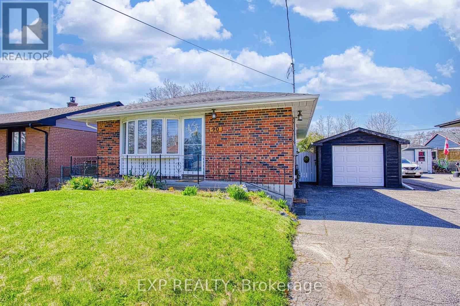 Detached at 90 PRINCE CHARLES DRIVE, Halton Hills (Georgetown)