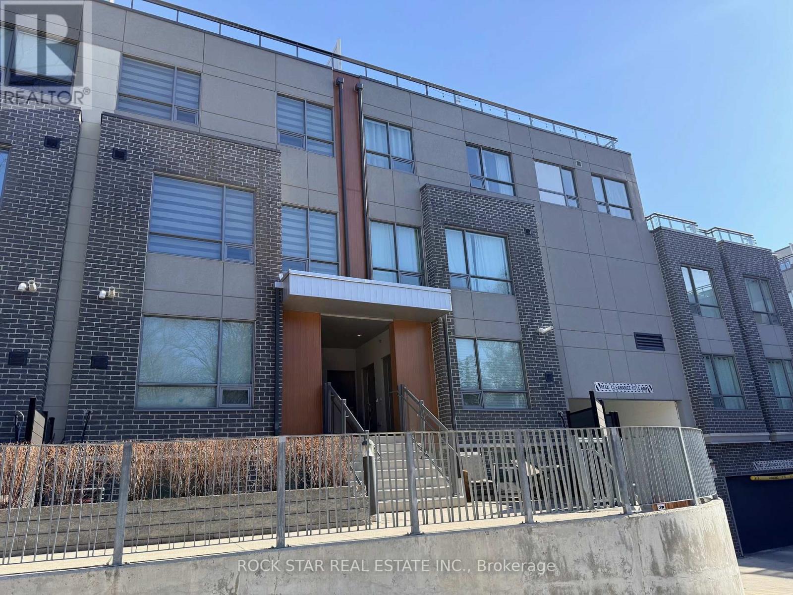 Townhouse at 16 - 670 ATWATER AVENUE, Mississauga