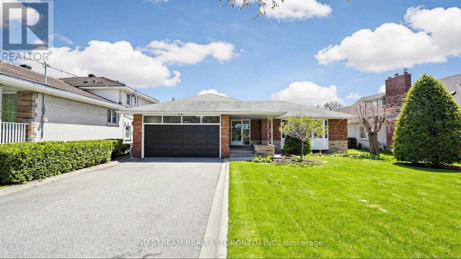 Detached at 55 SUNVALE DRIVE, Toronto (Willowridge-Martingrove-Richview)
