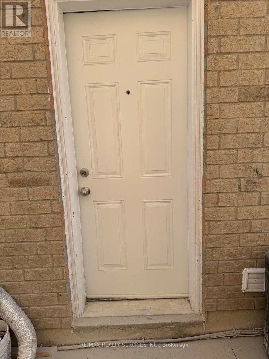 Semi-Detached/Link at BASEMENT - 42 CADILLAC CRESCENT S, Brampton (Fletcher's Meadow)