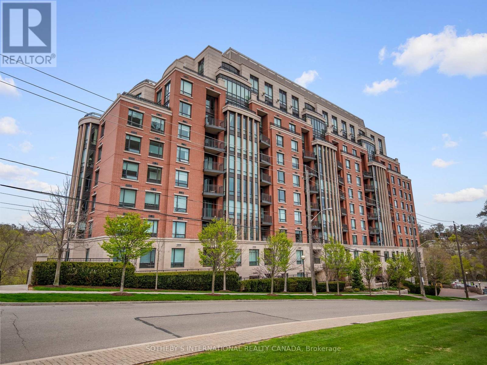 Apartment at 301 - 30 OLD MILL ROAD, Toronto (Kingsway South)