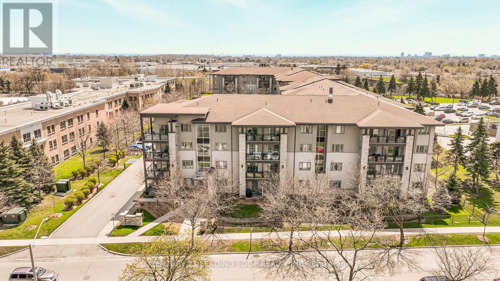 Apartment at 421 - 570 LOLITA GARDENS, Mississauga (Cooksville)