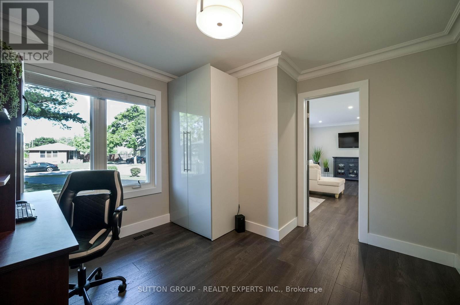 Detached at 390 WENDALL PLACE, Oakville