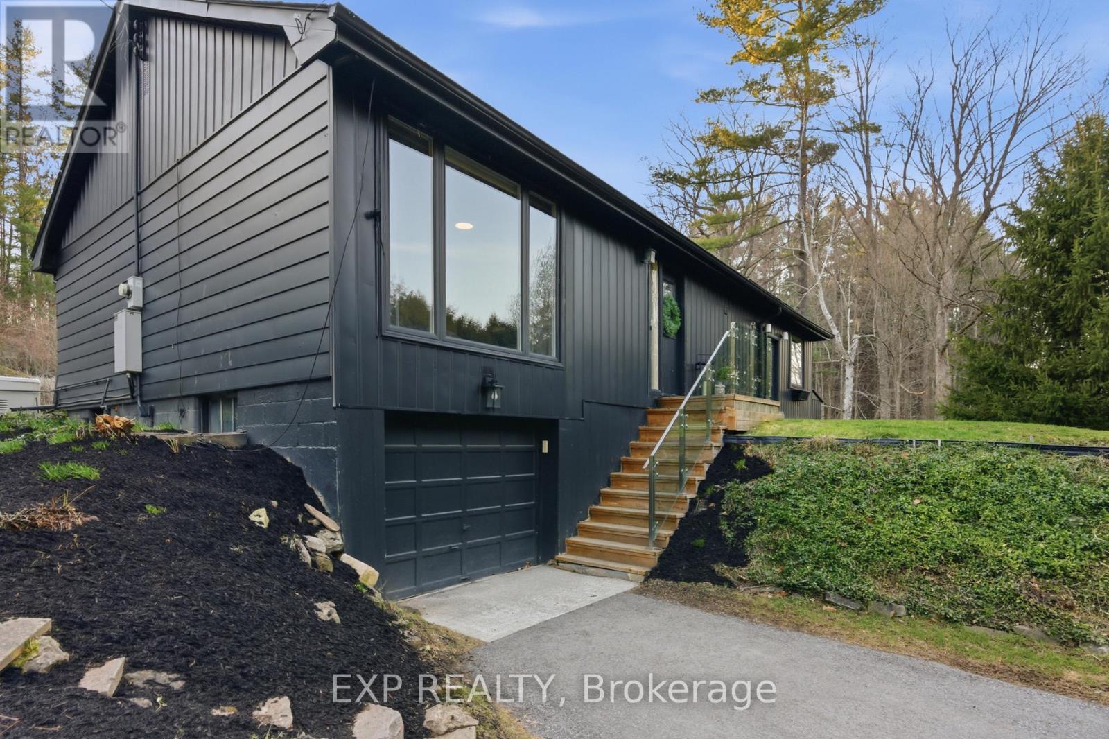 Detached at 6092 CEDAR SPRINGS ROAD, Burlington