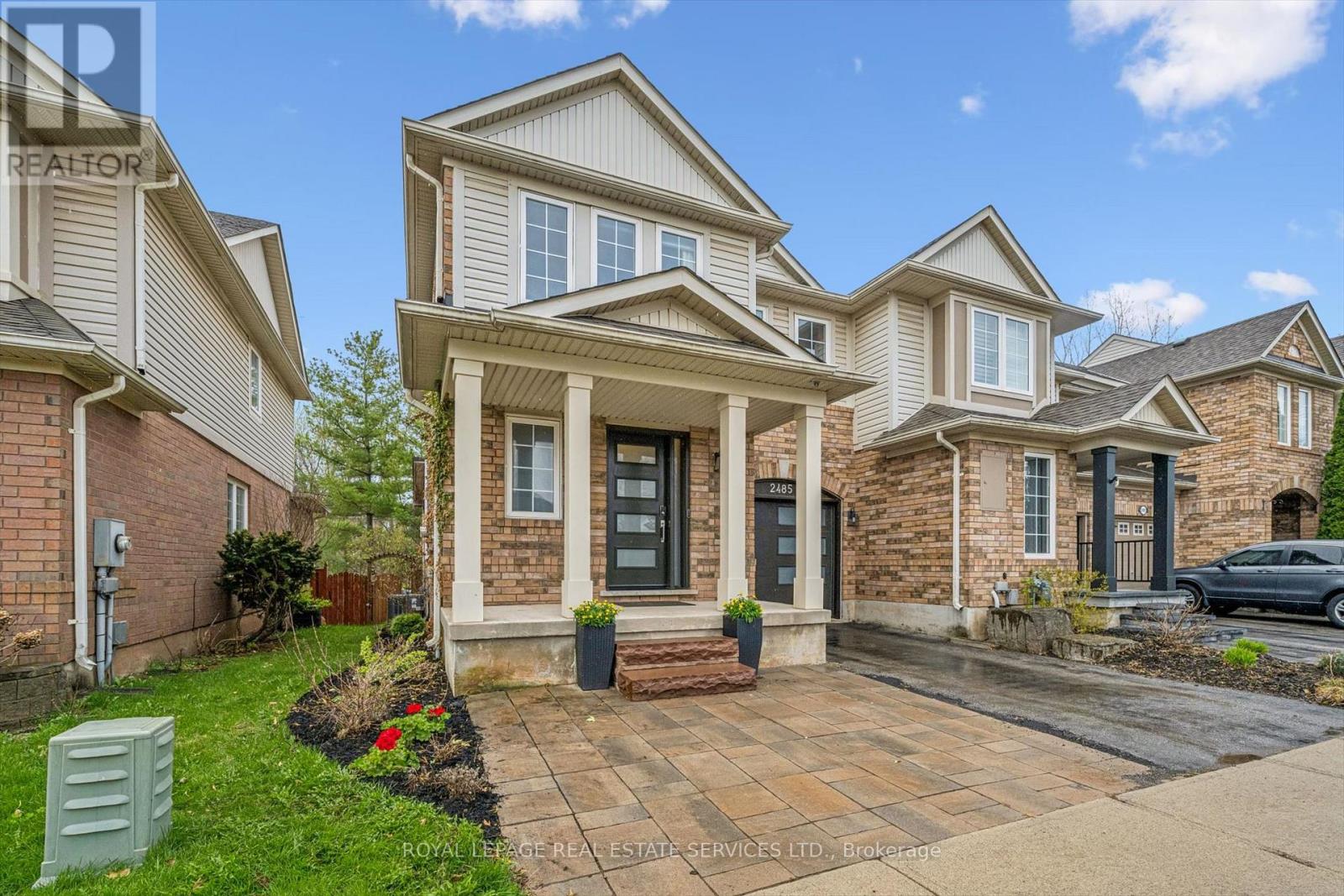 Townhouse at 2485 WOODEN HILL CIRCLE, Oakville