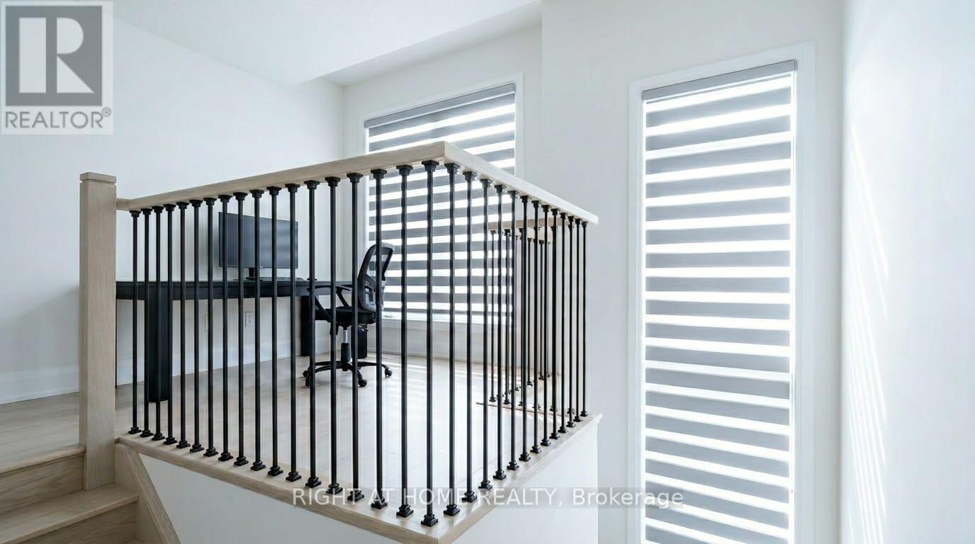 Detached at 816 APPLE TERRACE, Milton