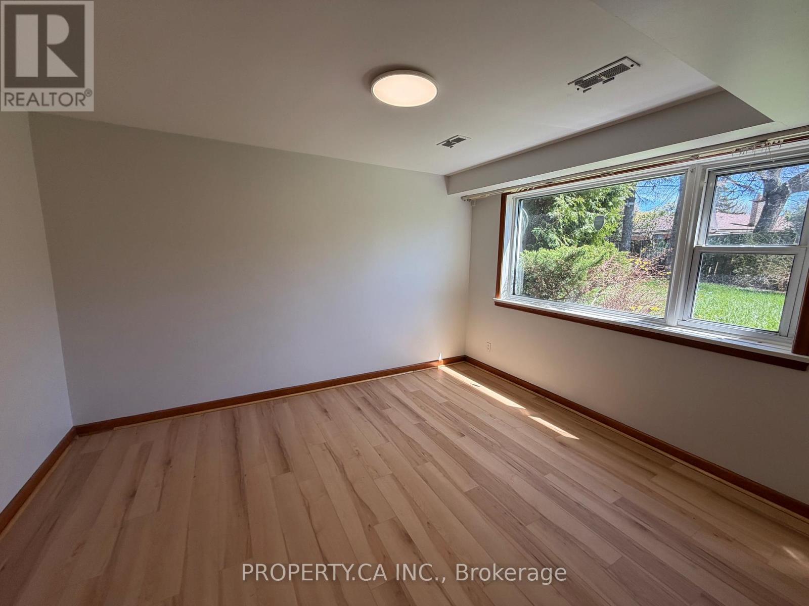 Detached at LOWER - 3 BONDHEAD PLACE, Toronto (Thistletown-Beaumonde Heights)
