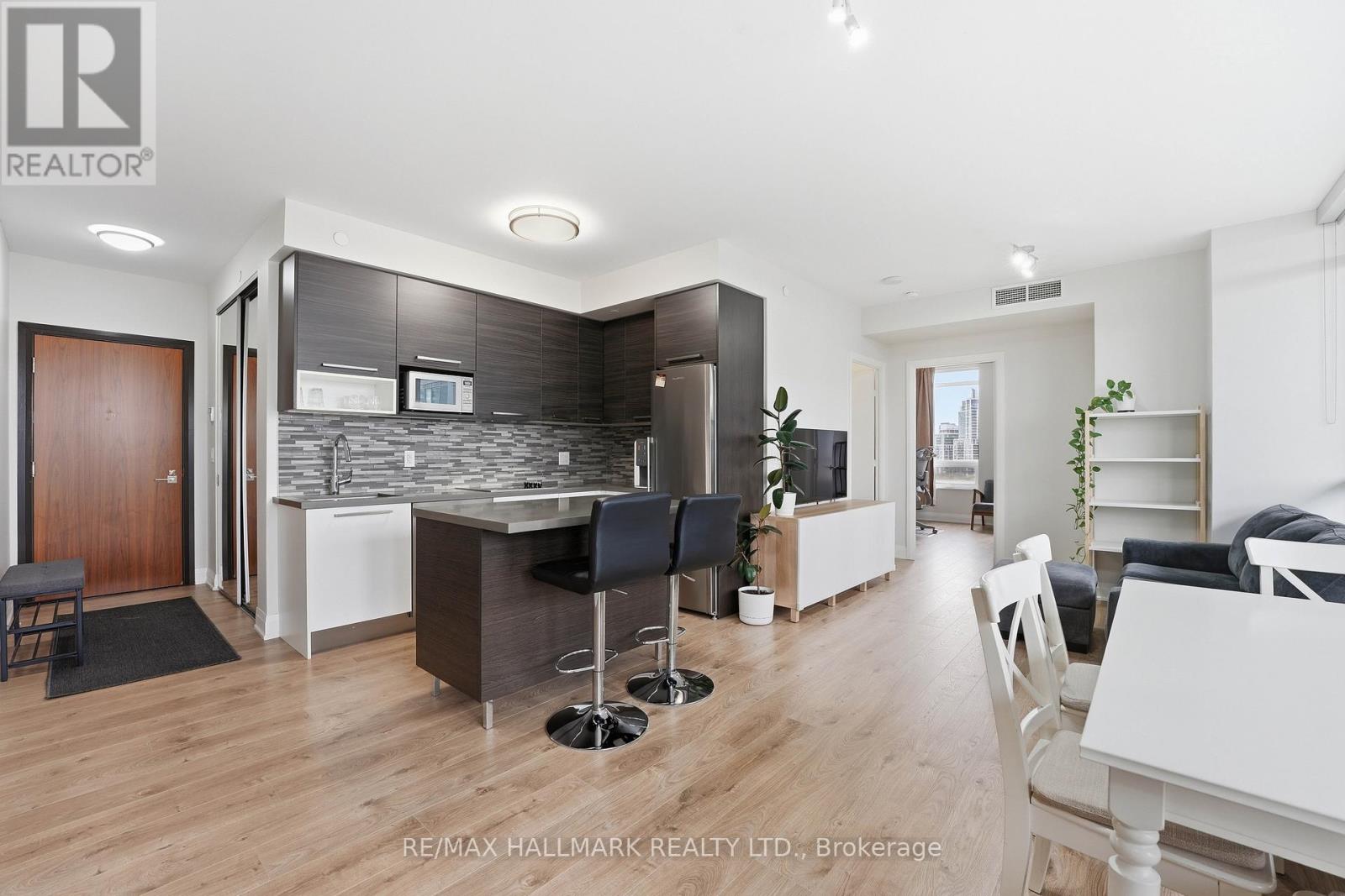 Apartment at 710 - 36 PARK LAWN ROAD, Toronto (Mimico)