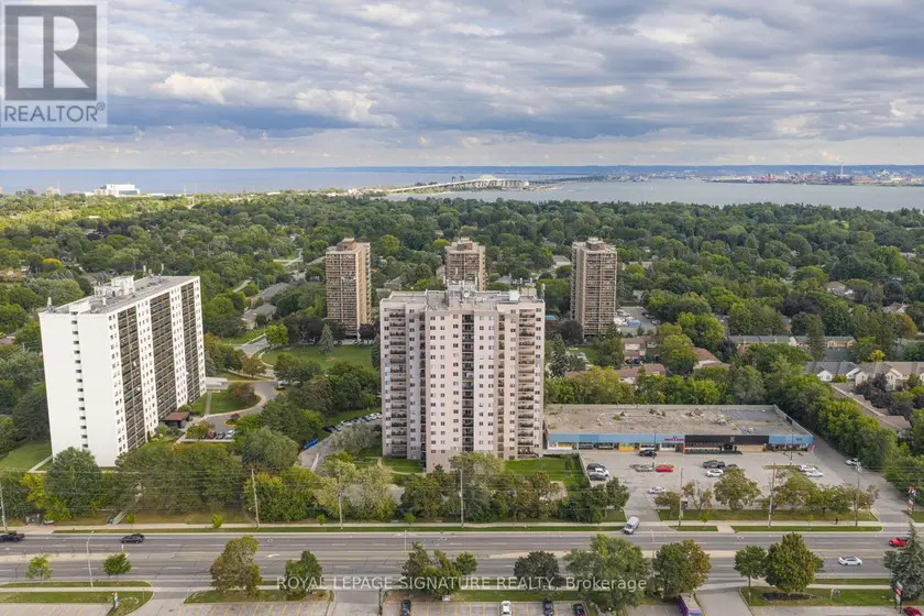 Apartment at 1608 - 975 WARWICK COURT, Burlington