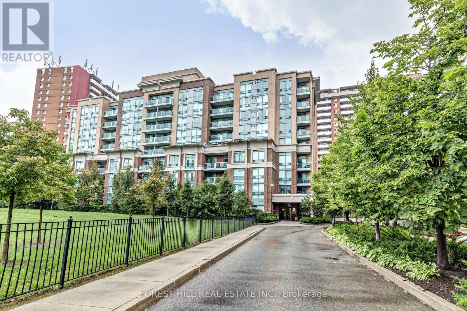 Apartment at 709 - 17 MICHAEL POWER PLACE, Toronto (Islington-City Centre West)
