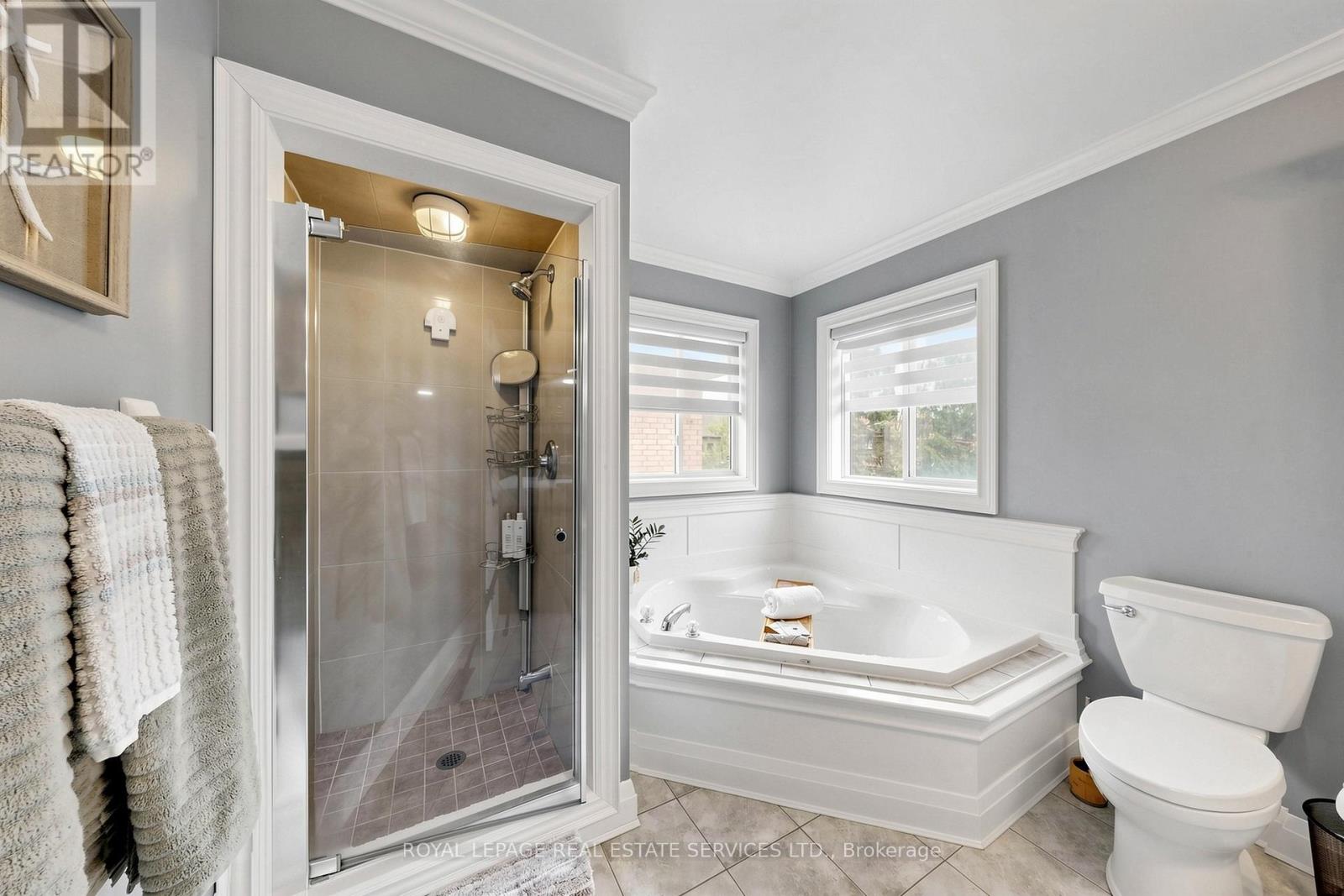 Detached at 174 ROYAL VALLEY DRIVE, Caledon