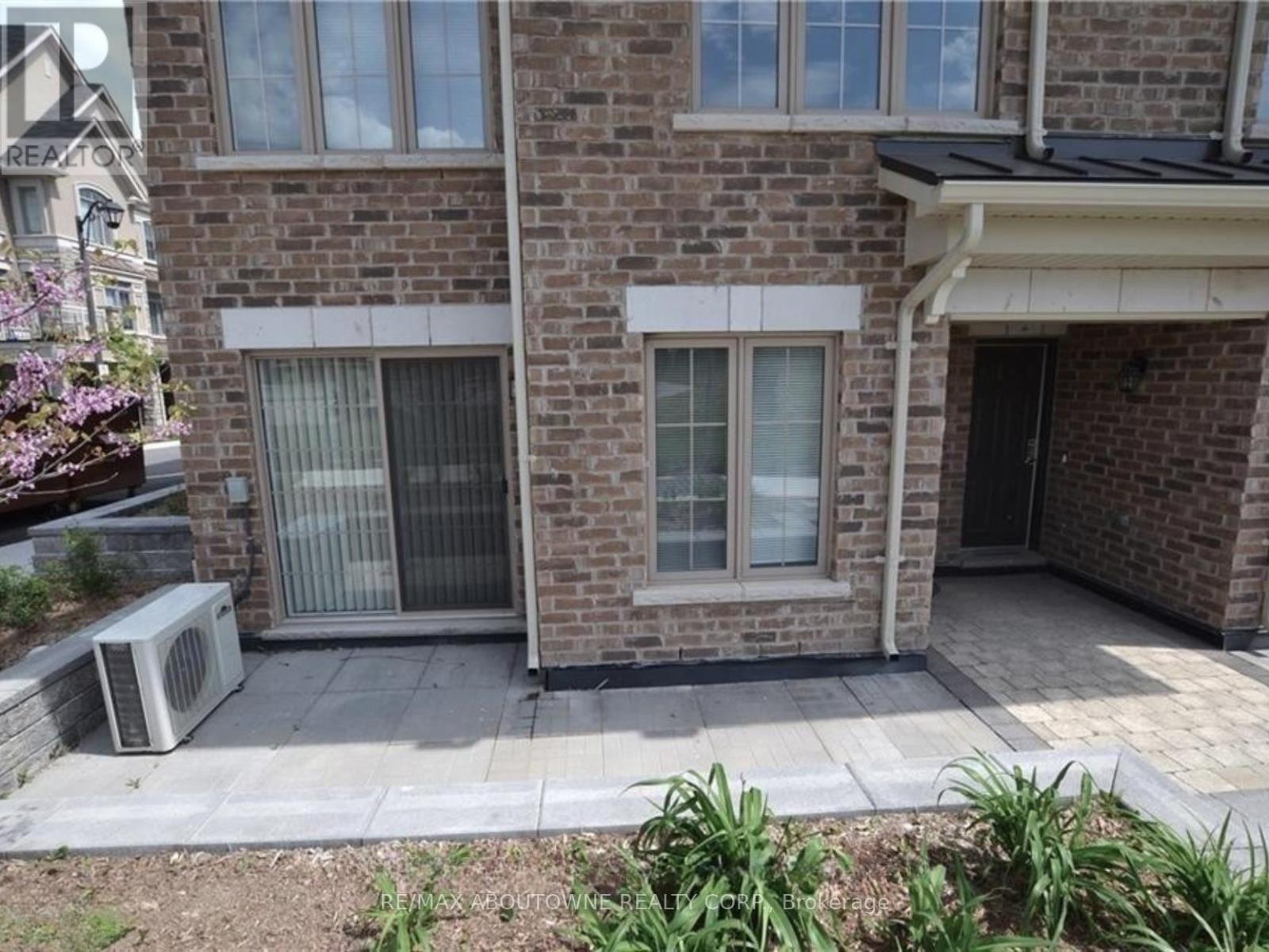 Townhouse at 1 - 2441 GREENWICH DRIVE, Oakville (WM Westmount)