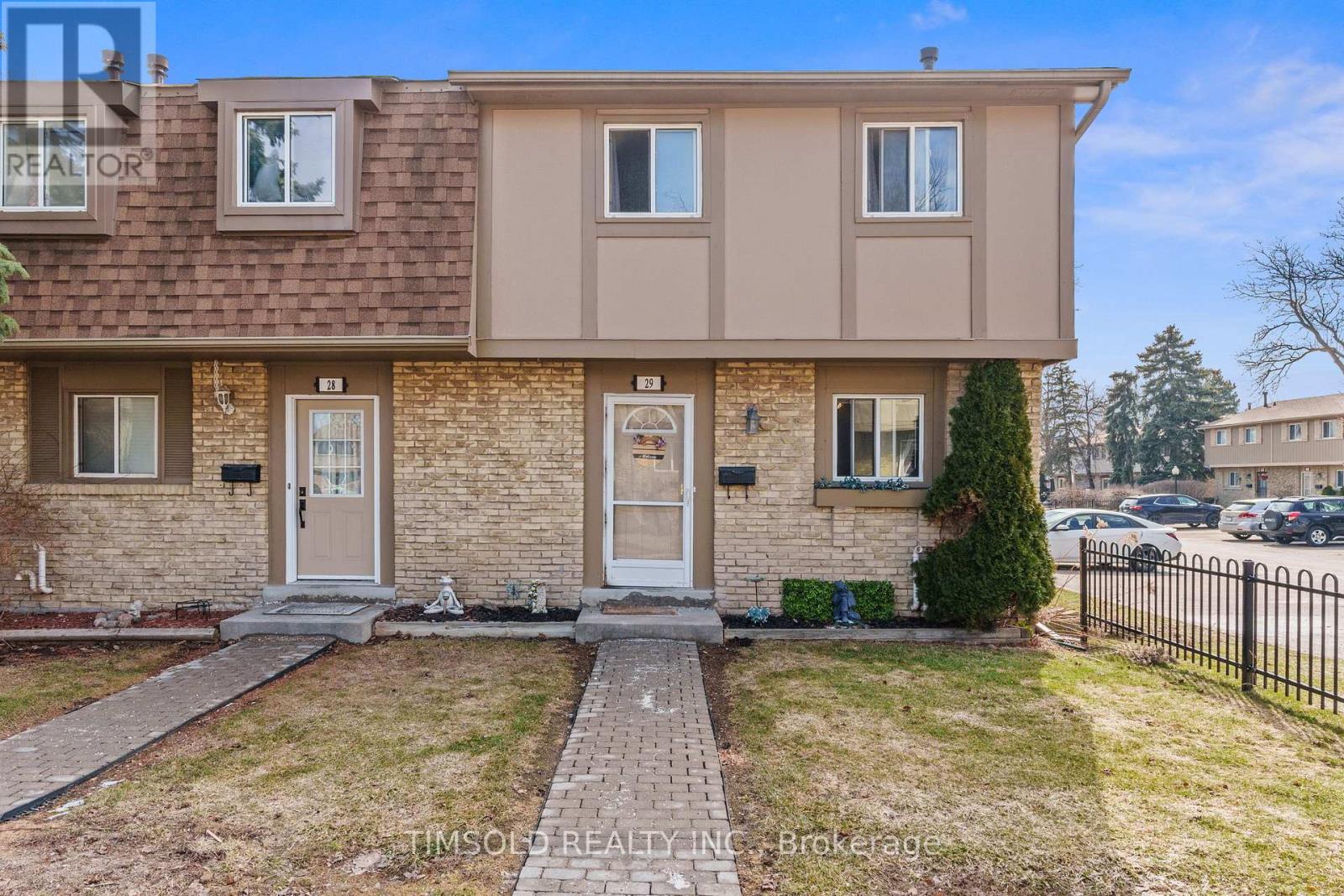 Townhouse at 29 - 57 HANSEN ROAD N, Brampton (Madoc)